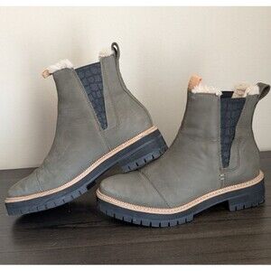 TOMS Dakota Olive Green Lined Leather Chelsea Boot Women's Size 6.5